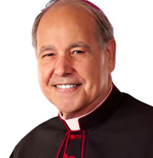 Bishop Emeritus Felipe J. Estévez en Cebitepal